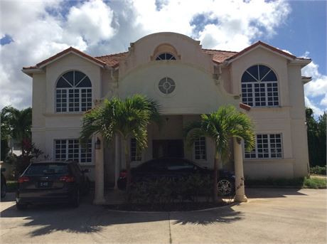 2 Storey House with 1 Bedroom Cottage