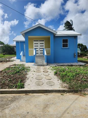3 Bedroom - 2 Bathroom House For Sale